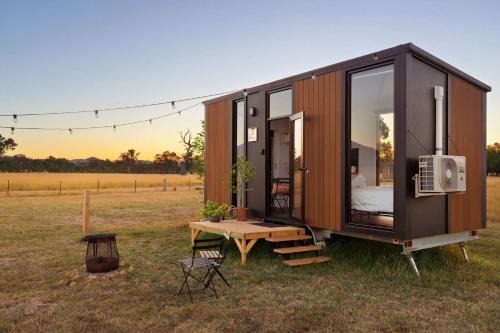 Maindample House | Lilly Pilly by Tiny Away