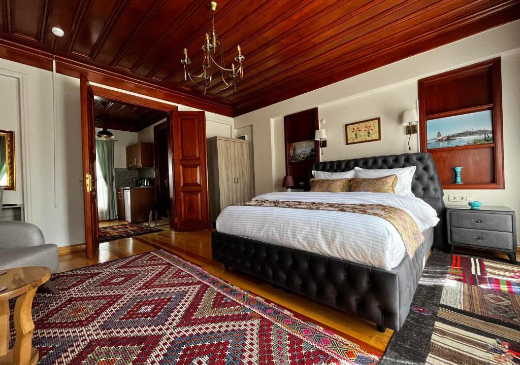 Emin Sinan Apartment | Lily Mansion