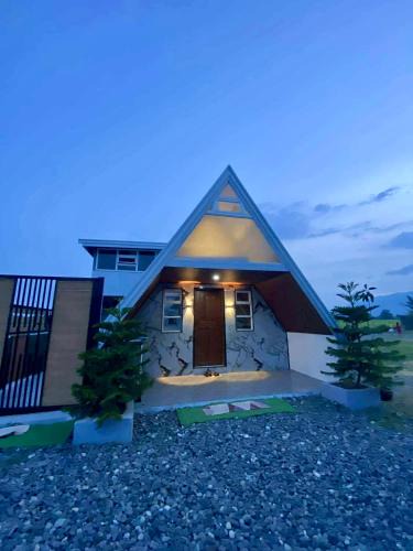Infanta Villa | Lilys Cabin