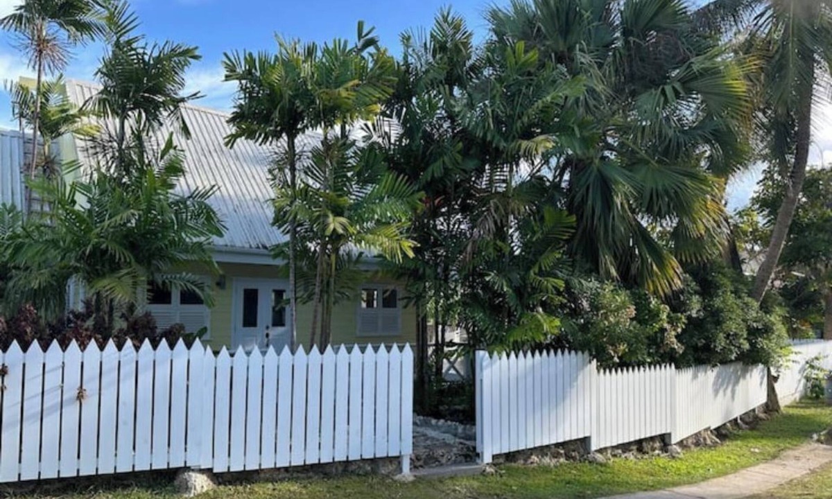 Holder's Hill Cottage | Lime Cottage 2BR Chattel Villa