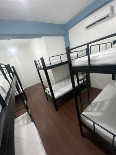 Palanan Hostel | Lime Lite Manila Hostel