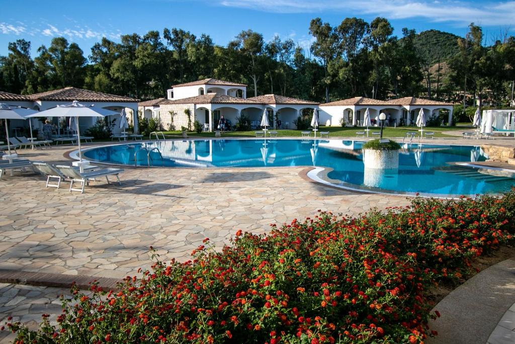 Cala Sinzias Hotel | Limone Beach Resort