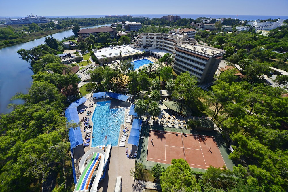Titreyengol Hotel | Linda Resort Hotel