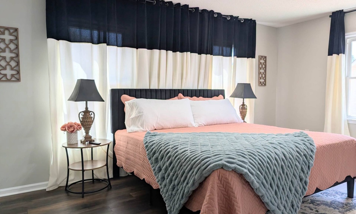 Enterprise House | Linen and Light 3 BR/2 Bath 10 min to base