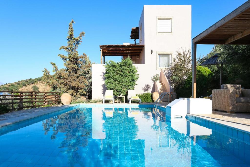 Mires Villa | Listaros Villas