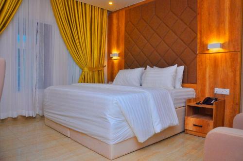 Wuse 2 Hotel | Lit Suites