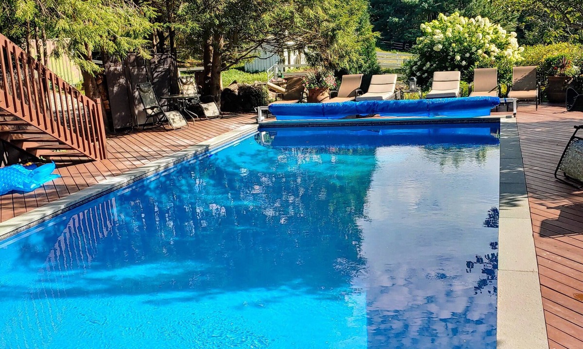 Roxbury House | Litchfield County Four Season Country Paradise