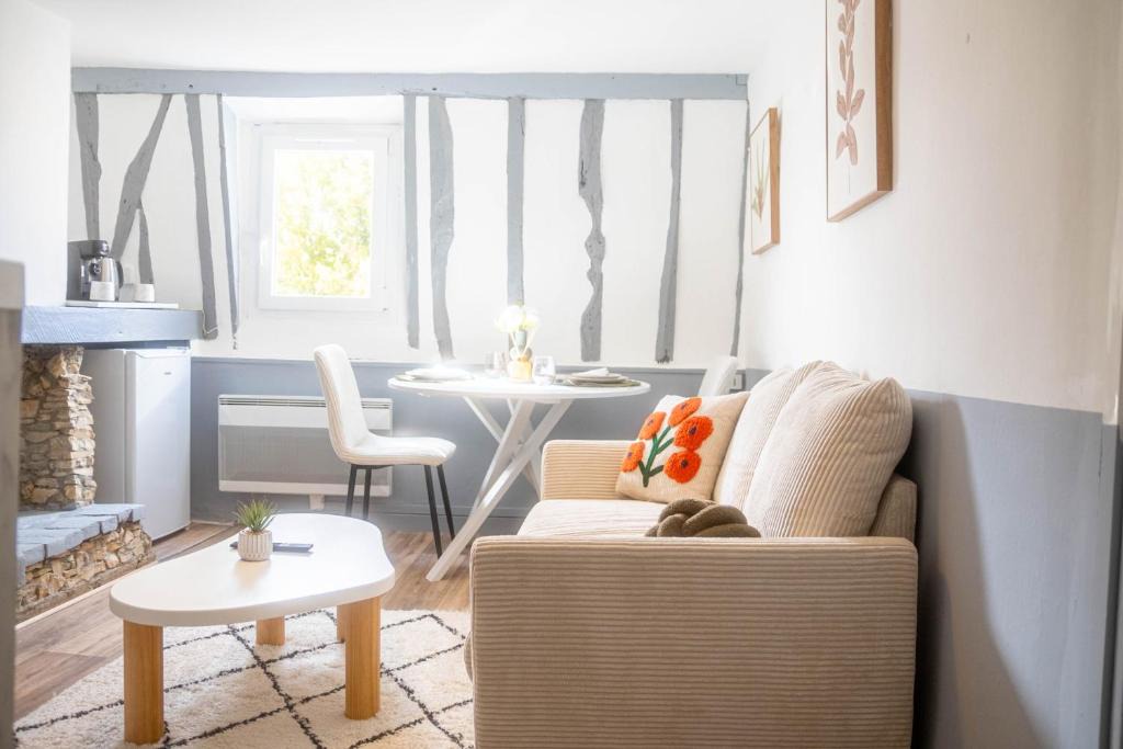 Quartier Grammont Apartment | Literie d'exception, luxe calme et confort