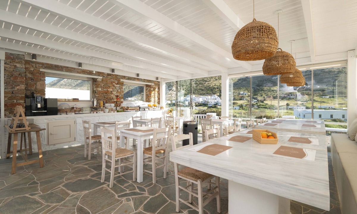 Kamares Hotel | Lithos Suites