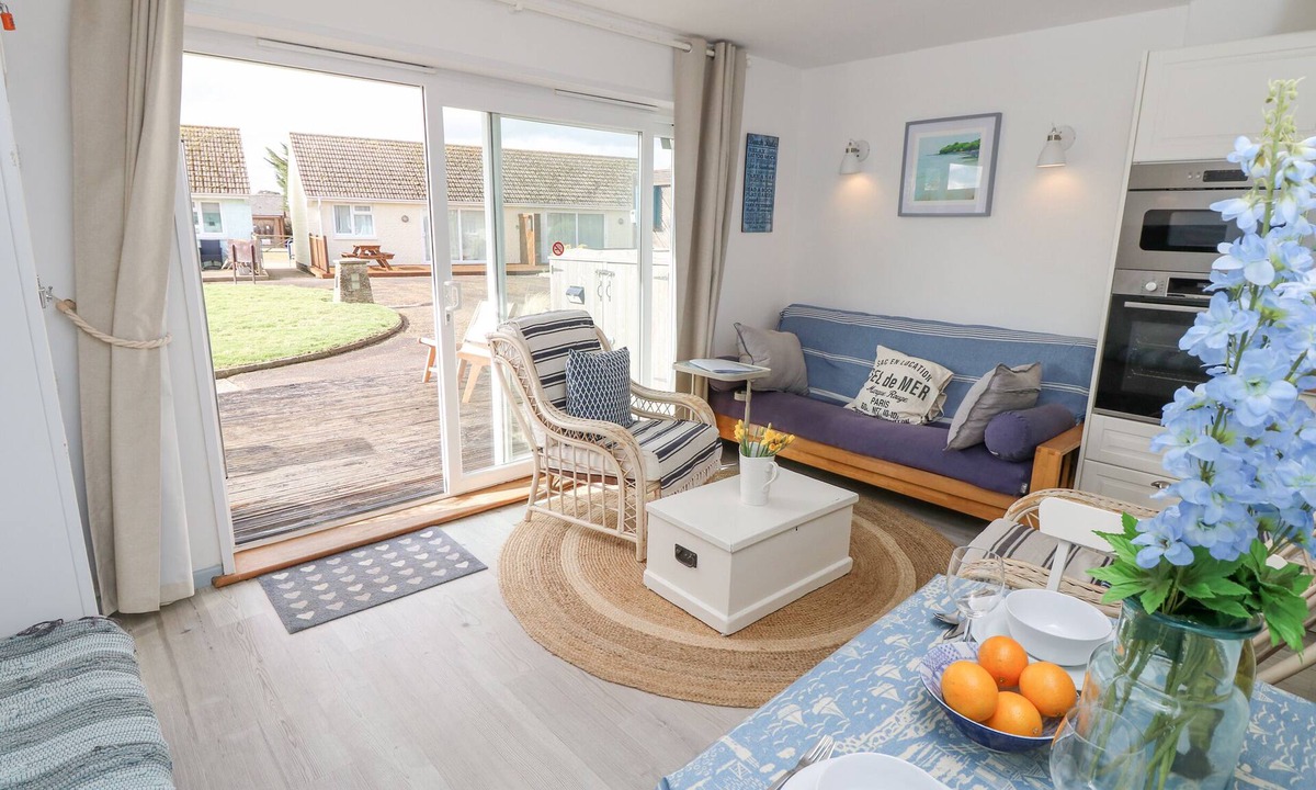 Nettlestone Cottage | Little Beach