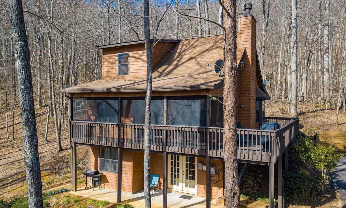 Young Harris Cabin | Little Bear Lodge *5 min. to YHC
