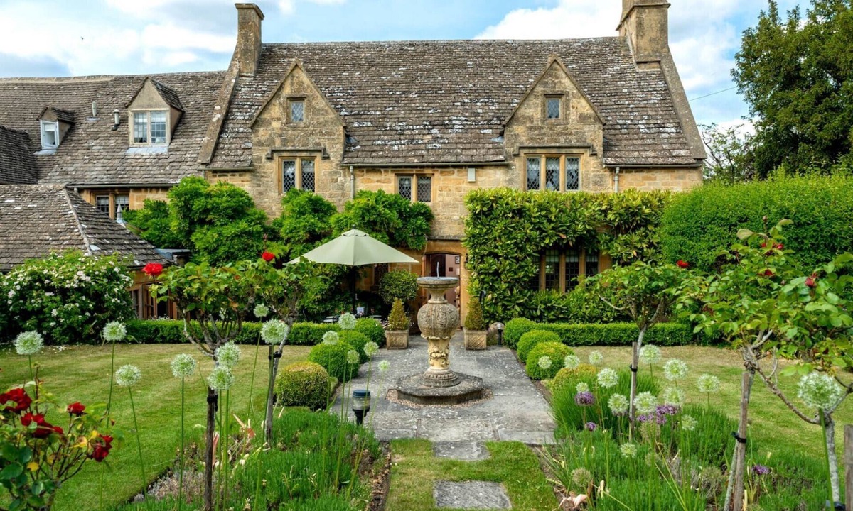 Broadway Cottage | Little Gables