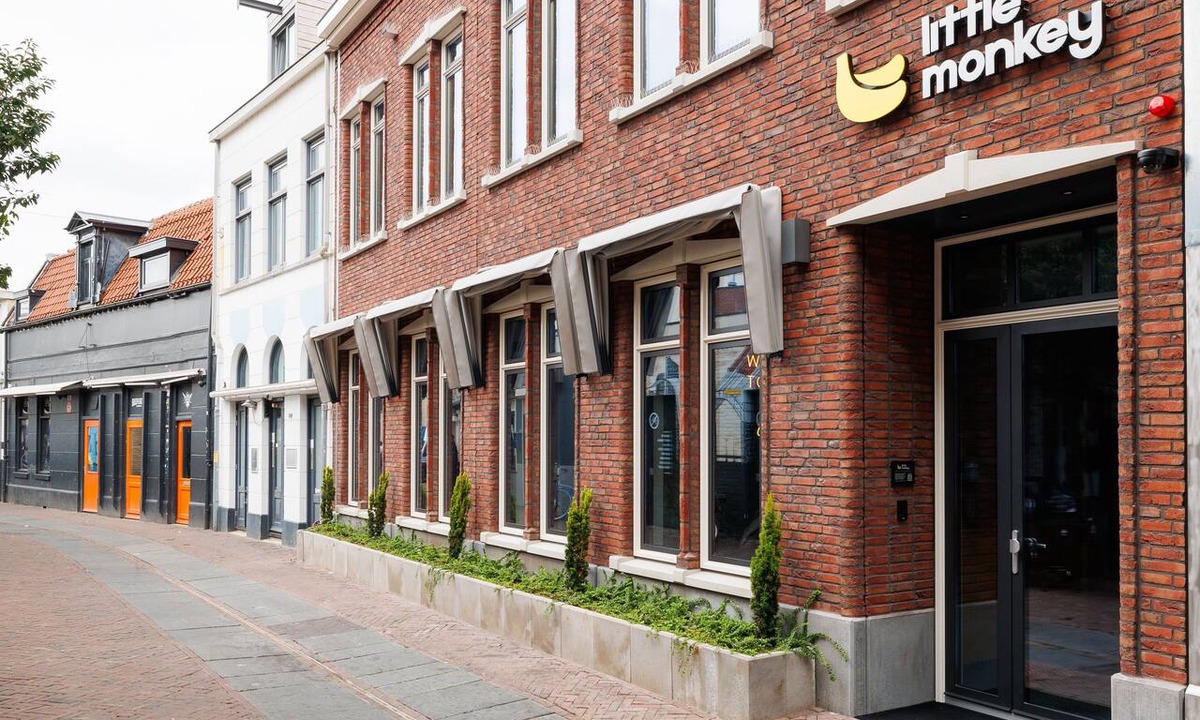 Oude Markt Hostel | Little Monkey Hostel