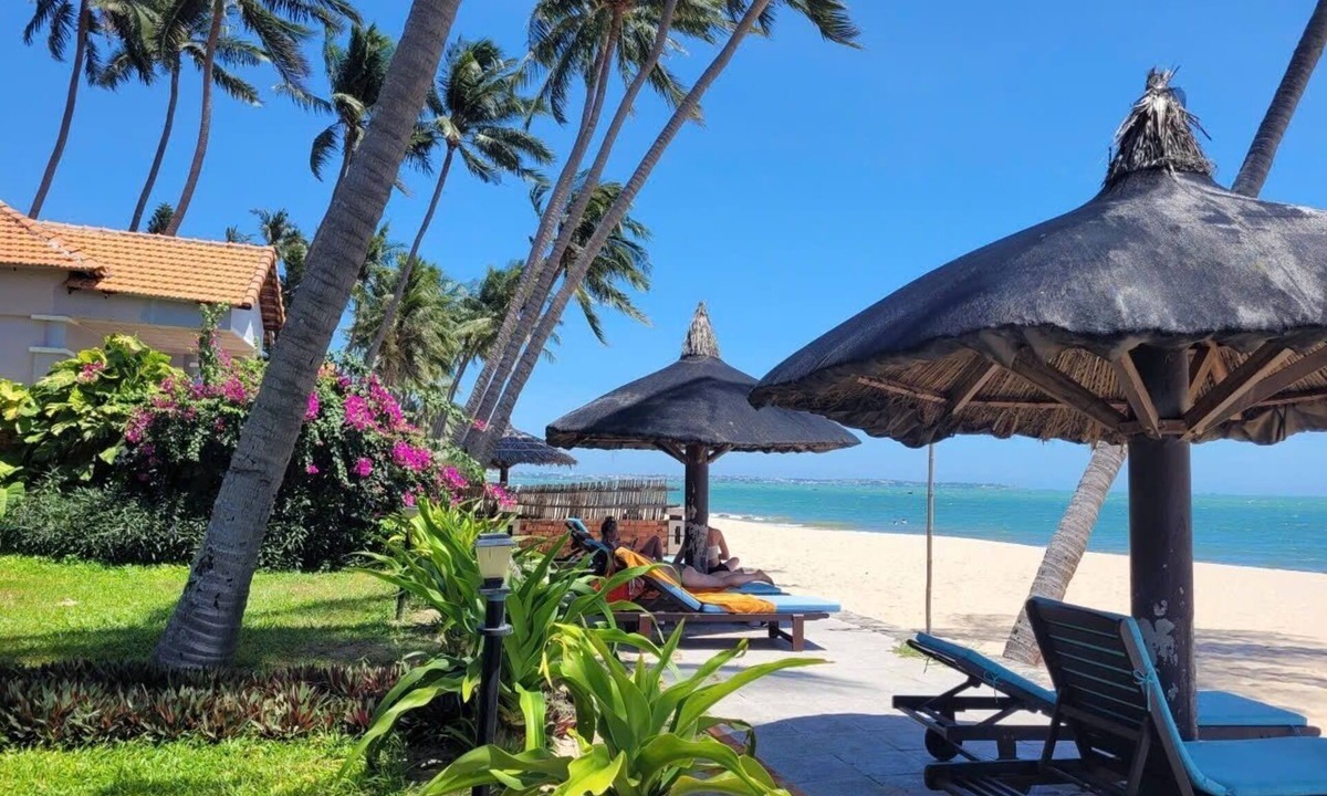 East Ham Tien Beach Hotel | Little Muine Cottage