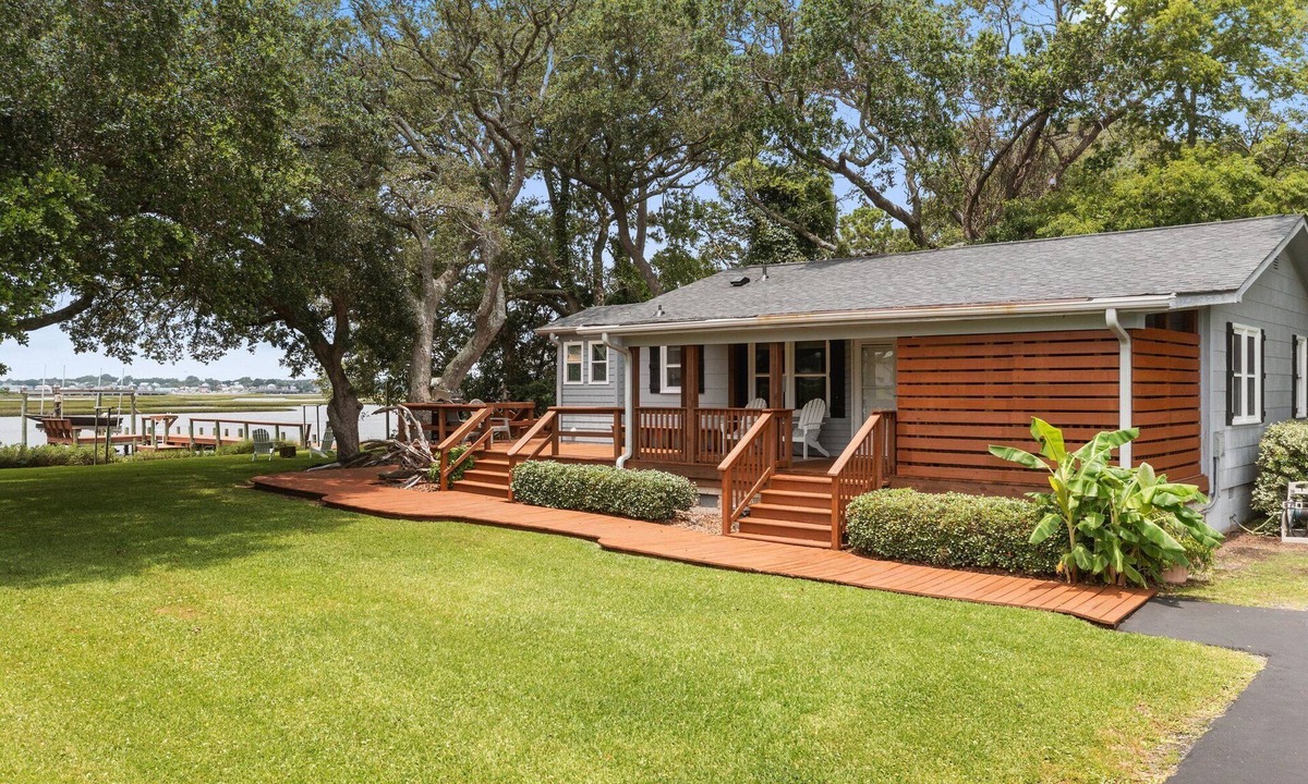Cedar Point House | Little Oaks - Private Dock, Hot Tub, Sunset Views