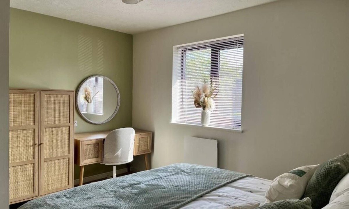 East Hagbourne House | Little Olive