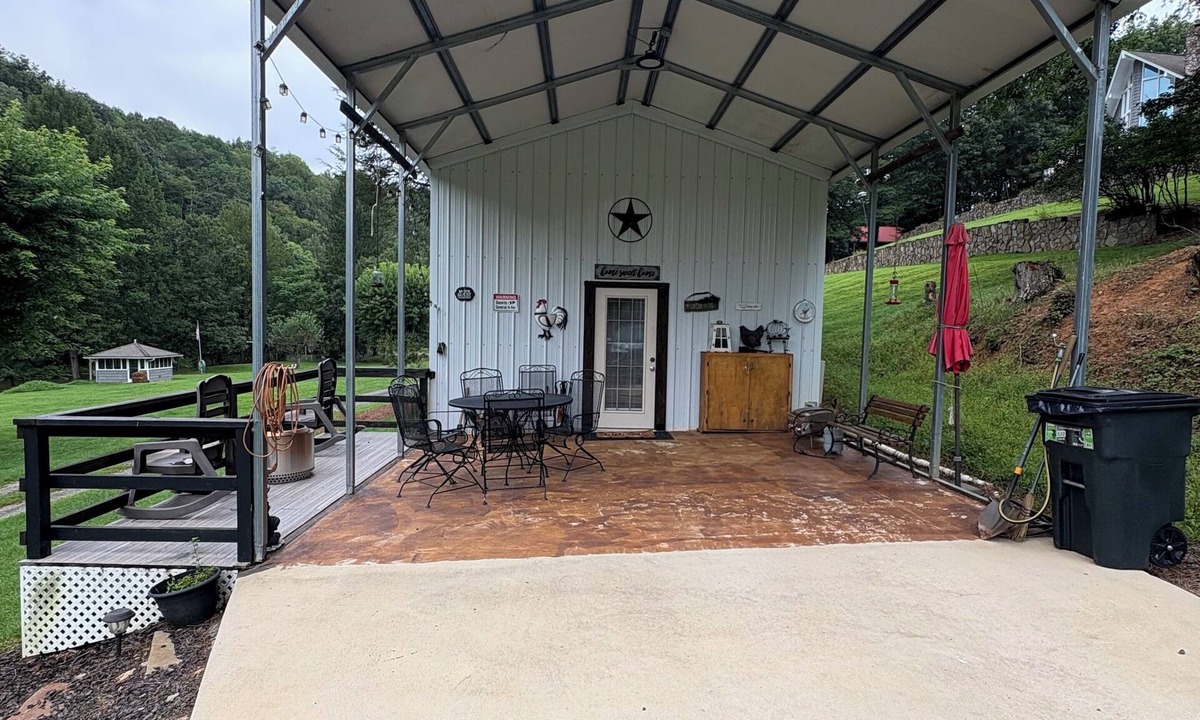 Old Town House | Little River Hideaway