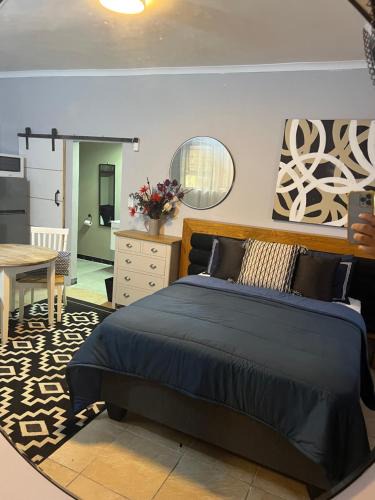 Uvongo Apartment | Little West