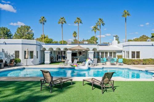 Moon Mountain Vistas House | Live Blissfully