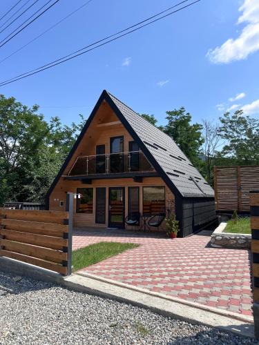Corbi Ski Chalet | LKS A-frame