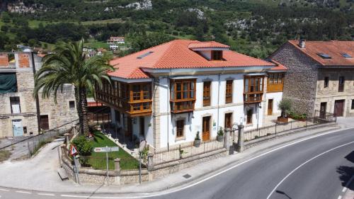 Panes Apartment | Loben Casona del Deva
