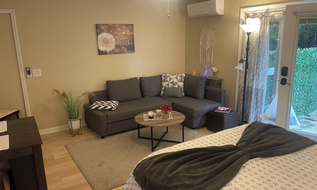 Pinehurst Apartment | Located in # 6 golf community, close to First Health Moore Regional Hospital.