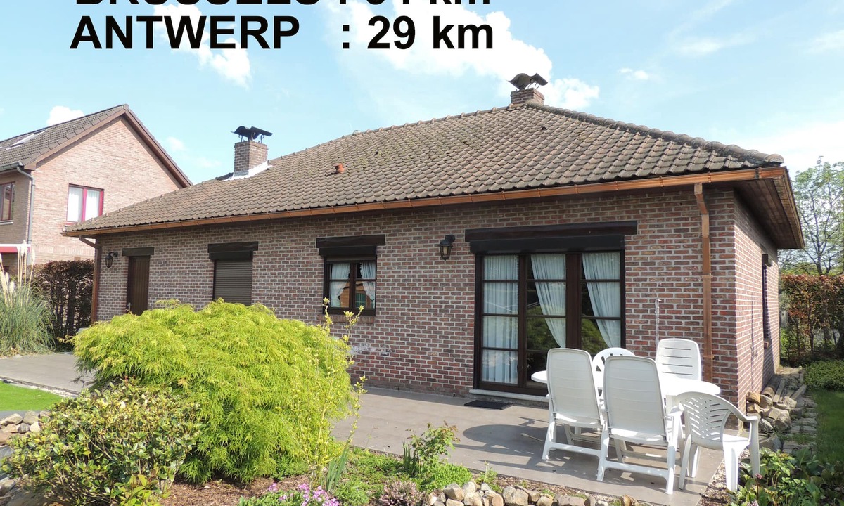 Bornem House | Located in a quiet village in the center of Belgium