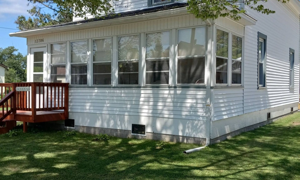 Rapid River House | LOCATED IN NAHMA! Fishing, Camping, Hunting, Off Roading, Site Seeing, & More!