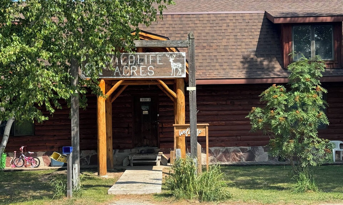 Hulbert Apartment | Located Right on the Snowmobile Trail