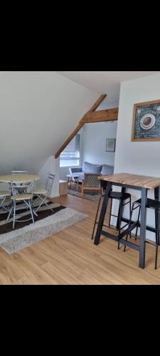 Sene Apartment | Location