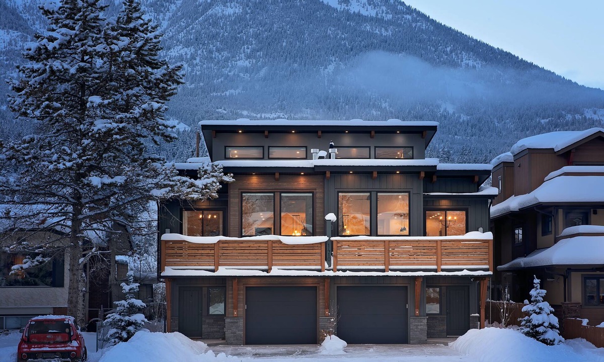 Teepee Town House | Location! Location! Location! Canmore, Banff