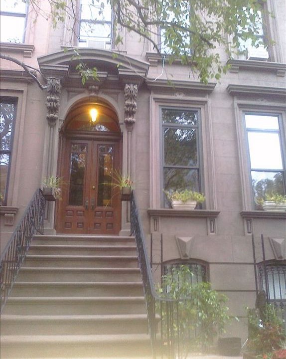 Prospect Heights Apartment | LOCATION LOCATION LOCATION: Brownstone One Bedroom Apartment in ProspectHeights