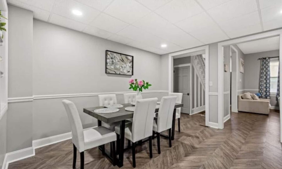Mount Washington House | LOCATION! Walkable to inclines & stunning views