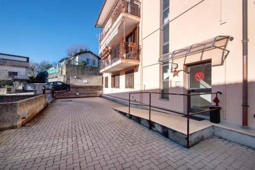 Cantu Bed & Breakfast | Locazione turistica Raffa-Ele