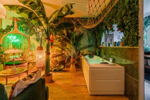 Nanteuil-les-Meaux Bed & Breakfast | Lodge de la Jungle avec Spa