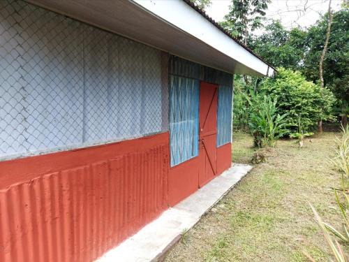 Quebrada La Gamba Apartment | Lodging Adventure La Gamba