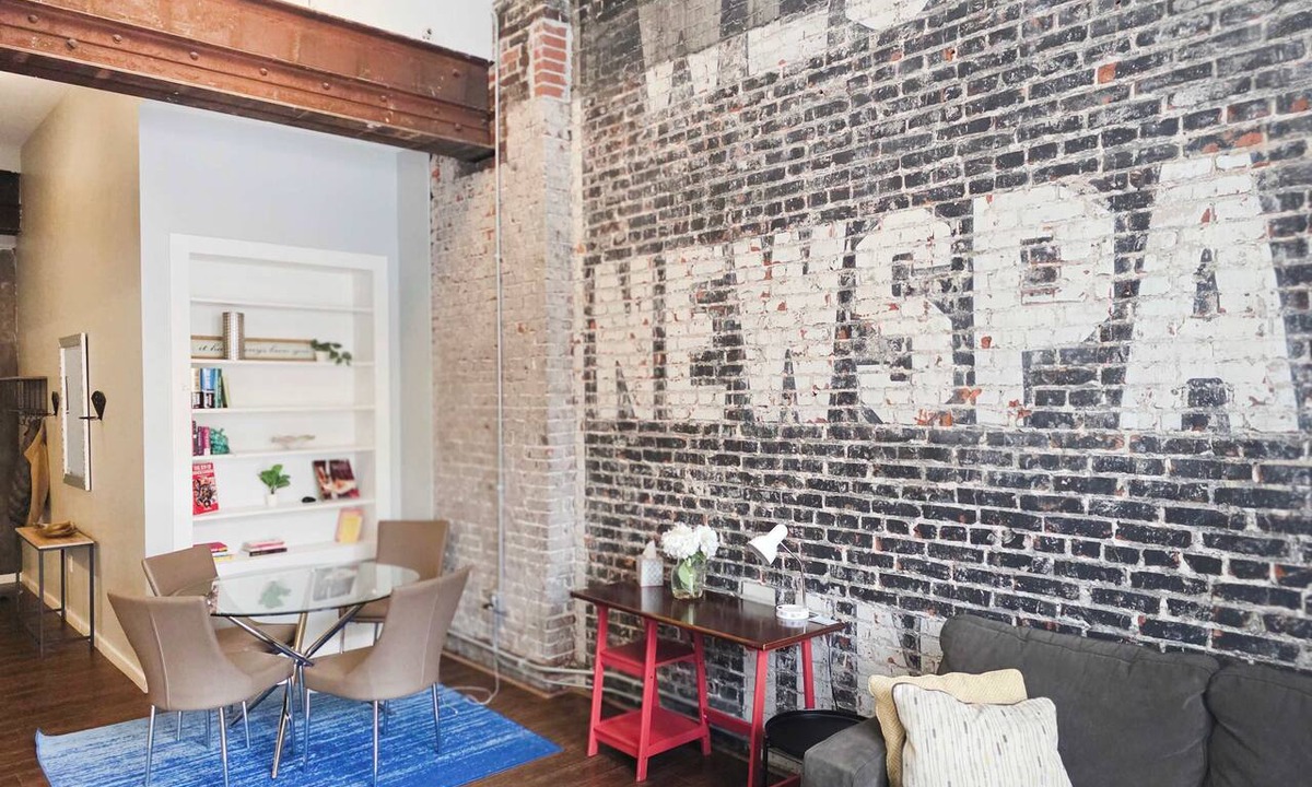 Downtown Kansas City Apartment | Loft #203 - Quality Hill 1BR Loft in Historic Building