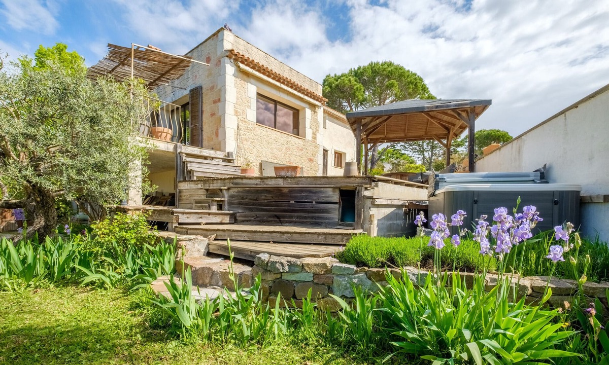 Les Adrets-de-l'Esterel Apartment | Loft 50m² au calme avec vue splendide piscine