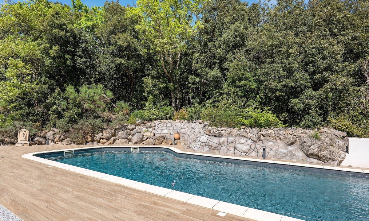 Greffeil House | Loft Cavalier – Domaine de Greffeil: Unique Stay Overlooking the Equestrian Arena