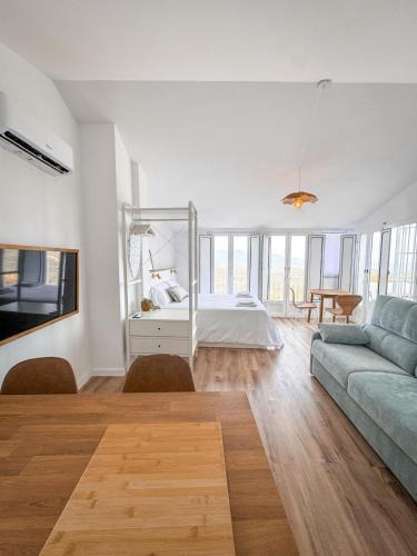 Olvera Apartment | Loft Deluxe Torre del Pan