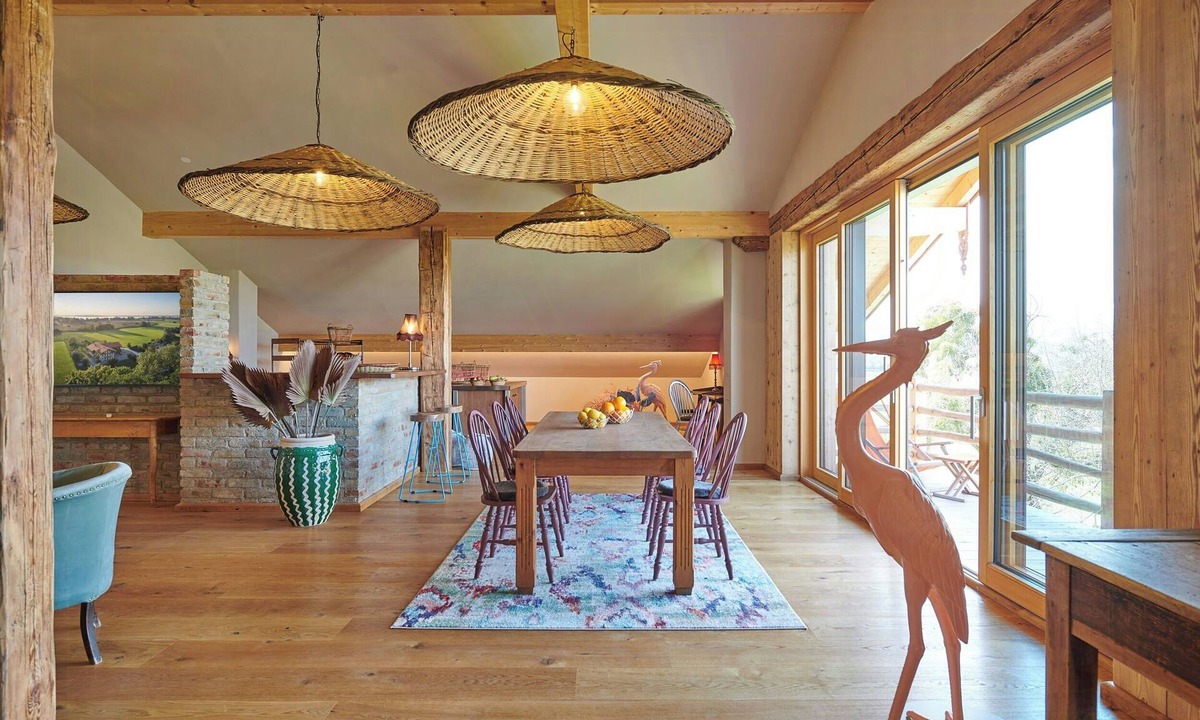 Uebersee Apartment | Loft flat by Chiemsee with panoramic window