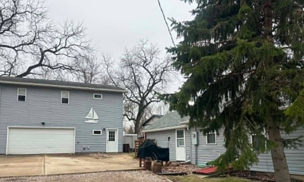 Orleans House | Loft Oasis:Fam+Pet,Friendly,Big Spirit Lake