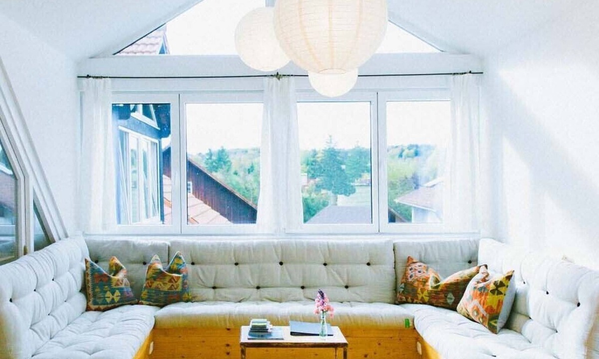 Utting am Ammersee Apartment | Lofty spacious apartment with natural flair and lake view