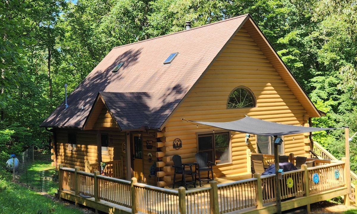 Murphy Cabin | Log Cabin - Secluded 5 Acres - 5 min to Historic Downtown Murphy