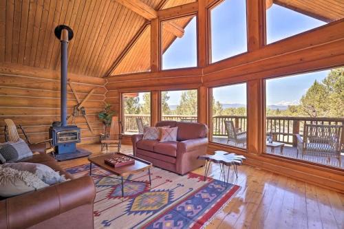 Bend House | Log home with Mntn Views! Gas Fire Pit, Sleeps 10