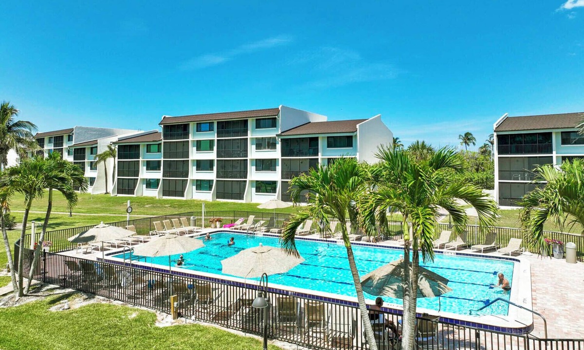 Sanibel Condo | Loggerhead Cay 543 at Gulf-Front Paradise: Your Premier 2BR Sanibel Escape