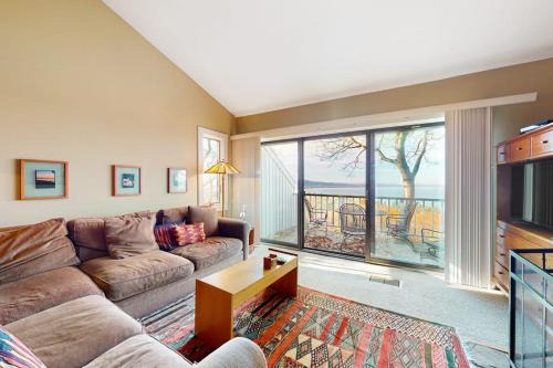 Maple City House | Loggers Run 35 36