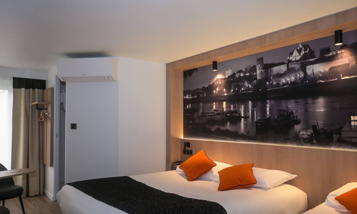 Roseraie - Orgemont Hotel | Logis Angers Sud
