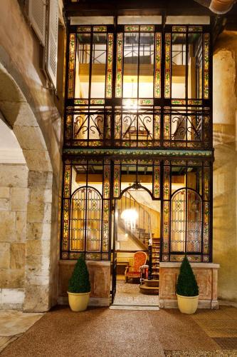 Beaune Hotel | Logis Hôtel Belle Epoque