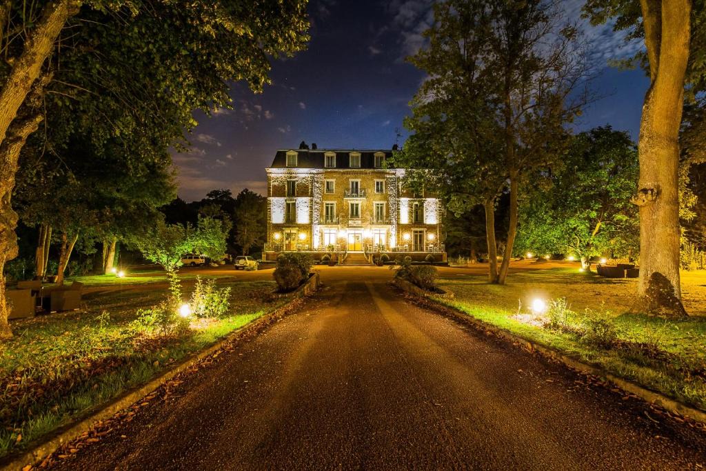 Saint-Lambert Hotel | Logis Hôtel - Le Manoir de Sauvegrain